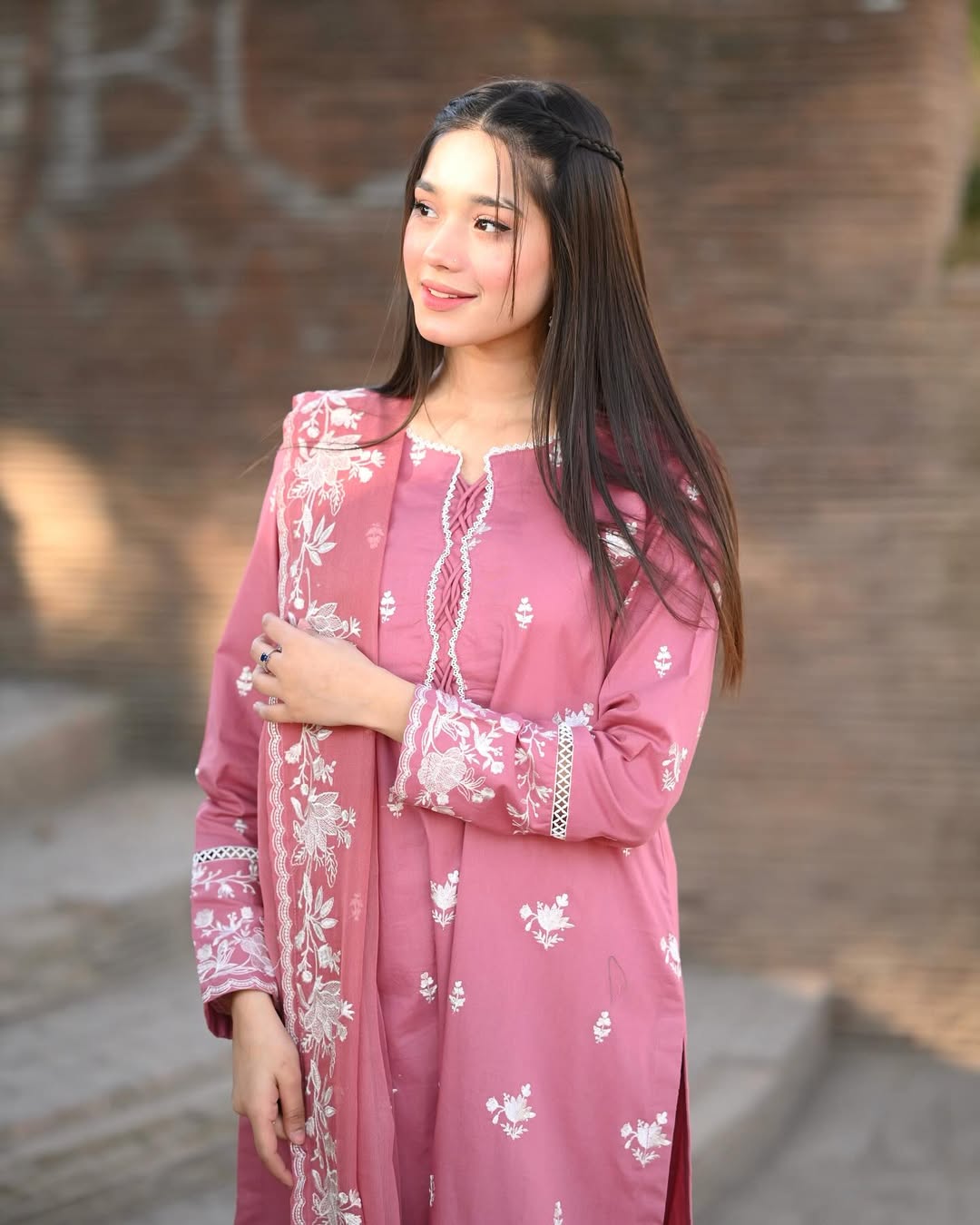 WN FASHION  EMBROIDERY 3PC